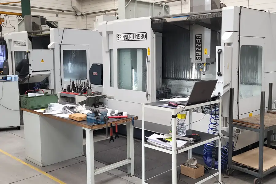 centro di lavoro SPINNER U1530